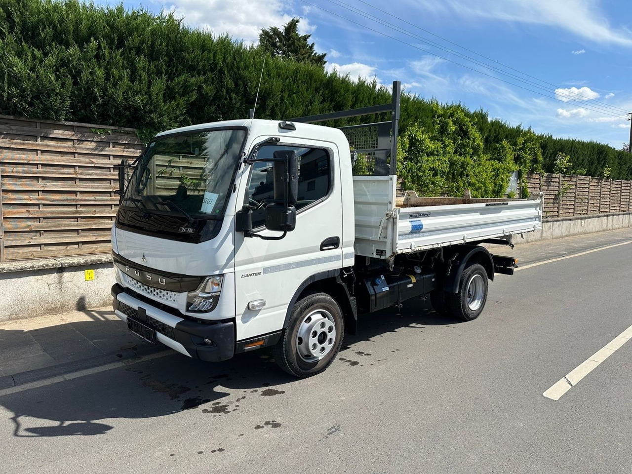 FUSO Canter 7C18/Meiller 3-S-K*Top-Deal!* - Van jungkit: gambar 1 FUSO Canter 7C18/Meiller 3-S-K*Top-Deal!* - Van jungkit: gambar 1