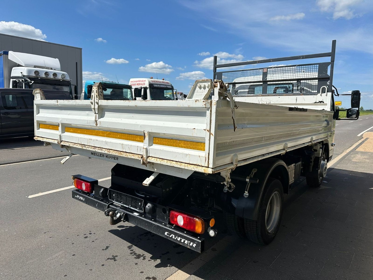 FUSO Canter 7C18/Meiller 3-S-K*Top-Deal!* - Van jungkit: gambar 4 FUSO Canter 7C18/Meiller 3-S-K*Top-Deal!* - Van jungkit: gambar 4