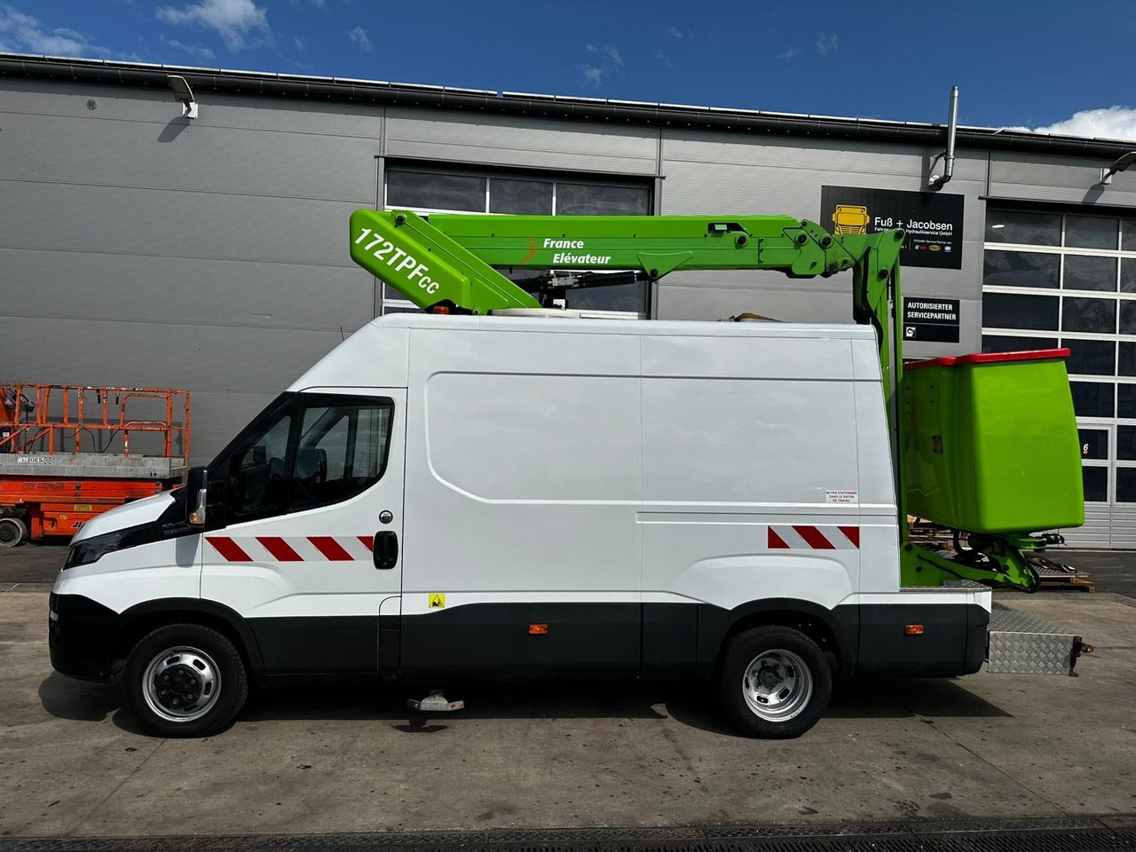 Iveco Daily 50C18 Hi-Matic/17m/Euro6/2-Punkt - Platform udara yang dipasang di truk: gambar 2 Iveco Daily 50C18 Hi-Matic/17m/Euro6/2-Punkt - Platform udara yang dipasang di truk: gambar 2
