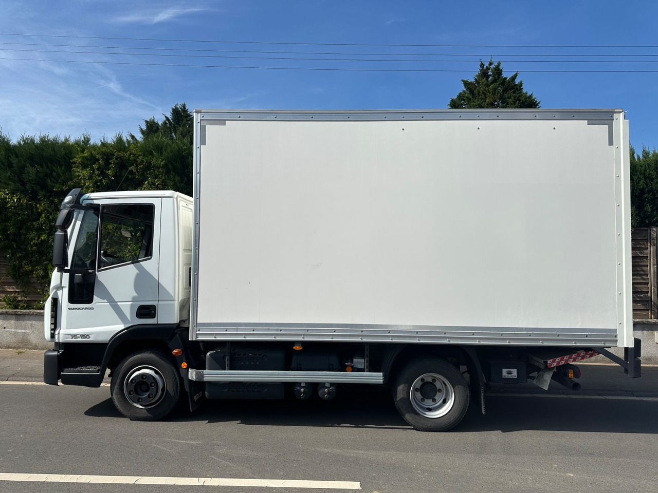 Van box Iveco Eurocargo 75E19/Tüv neu/Koffer/LBW 1000kg/: gambar 7