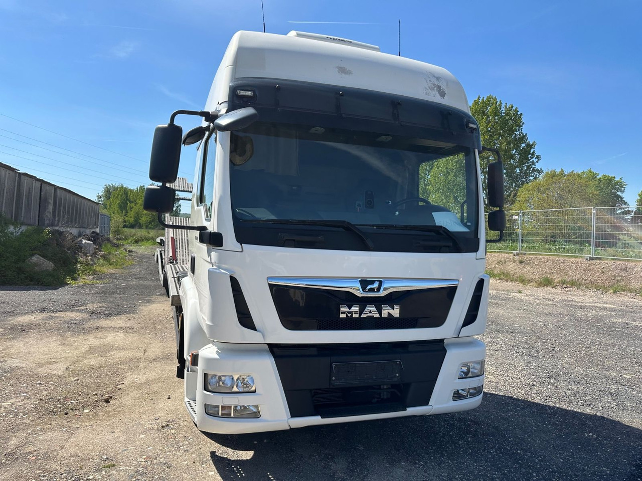 MAN 8.250 TGL*4x L1H1*XLX Kabine*VDI2700*TOP* - Truk pengangkut mobil: gambar 4 MAN 8.250 TGL*4x L1H1*XLX Kabine*VDI2700*TOP* - Truk pengangkut mobil: gambar 4