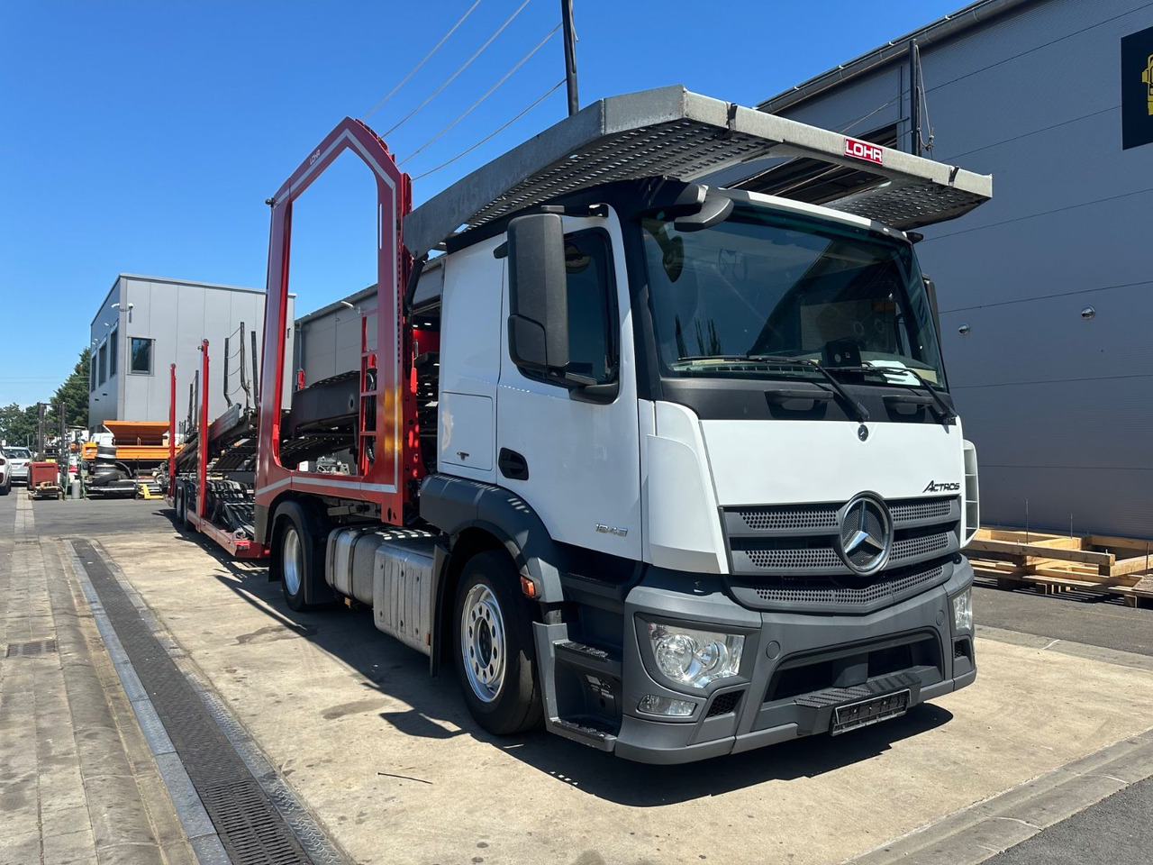 Mercedes-Benz Actros 1843 Eurolohr Lohr VDI 2700 - Truk pengangkut mobil: gambar 5 Mercedes-Benz Actros 1843 Eurolohr Lohr VDI 2700 - Truk pengangkut mobil: gambar 5