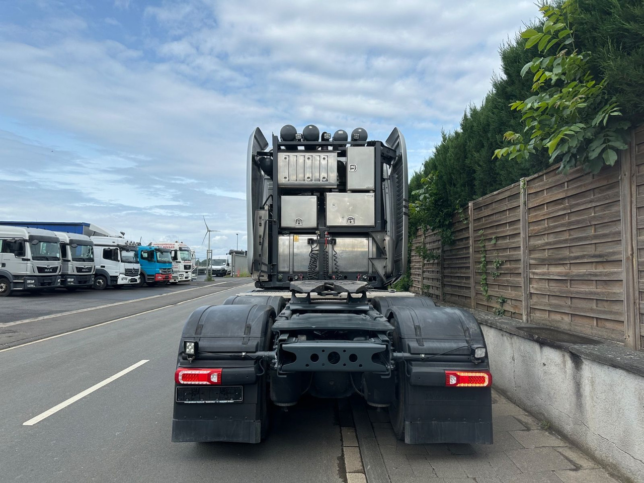 Mercedes-Benz Actros 4163 SLT 180ton/8x4/Turbo-Retarder-Kuppl. - Tractor head: gambar 5 Mercedes-Benz Actros 4163 SLT 180ton/8x4/Turbo-Retarder-Kuppl. - Tractor head: gambar 5