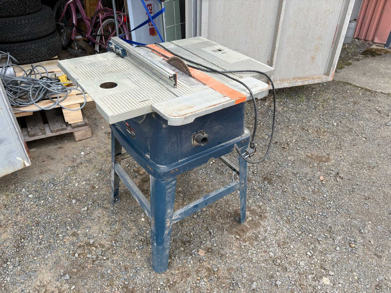 Circular Saw Ryobi ETS1526AL - Peralatan dan perlengkapan: gambar 2 Circular Saw Ryobi ETS1526AL - Peralatan dan perlengkapan: gambar 2