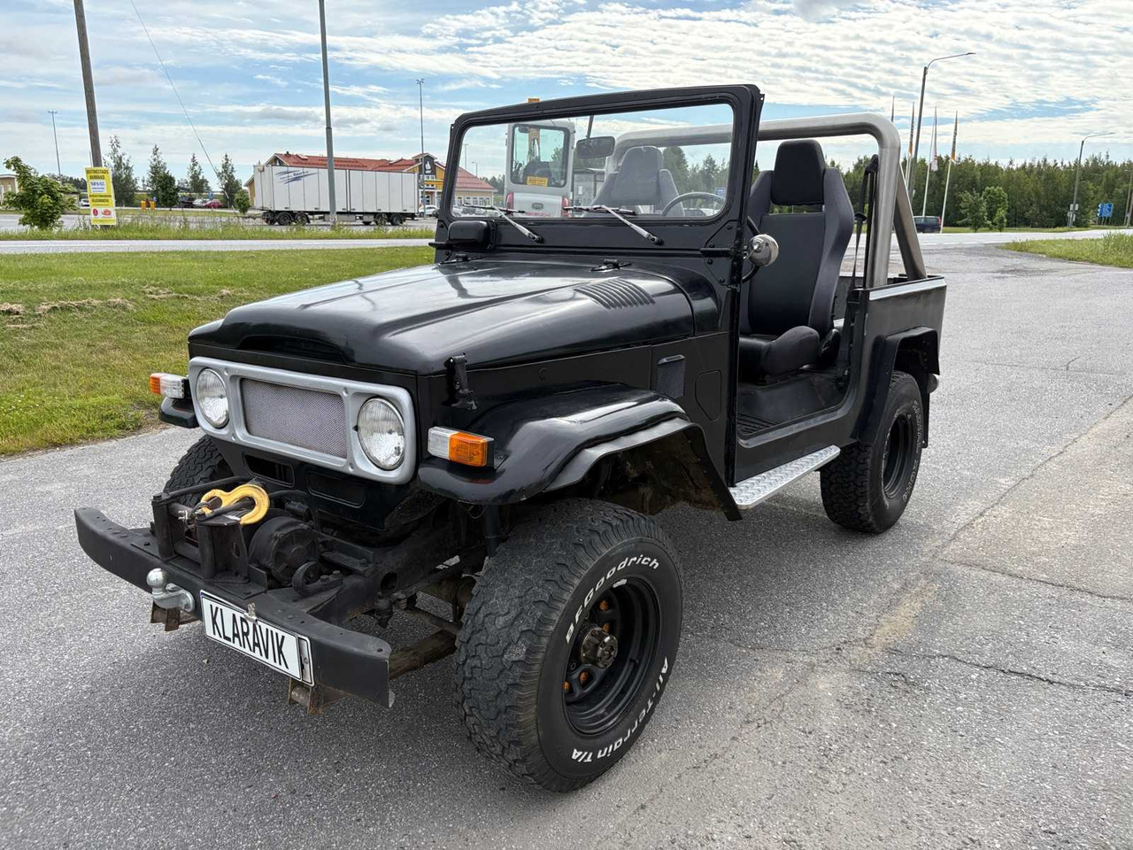 Convertible Toyota Land Cruiser BJ40 - ATV: gambar 1 Convertible Toyota Land Cruiser BJ40 - ATV: gambar 1