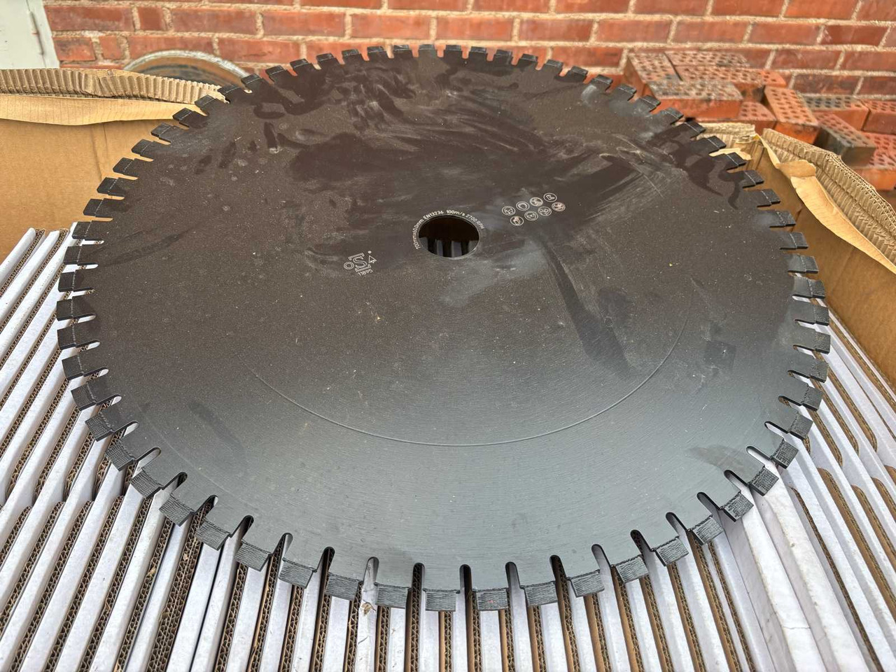 Diamond blade 700mmx60mm 10pcs - Peralatan beton: gambar 1 Diamond blade 700mmx60mm 10pcs - Peralatan beton: gambar 1