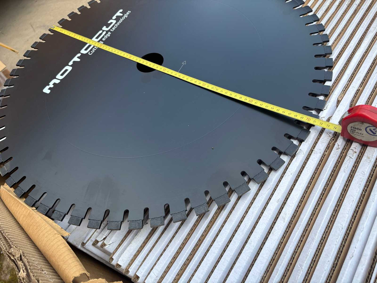 Diamond blade 700mmx60mm - Peralatan beton: gambar 4 Diamond blade 700mmx60mm - Peralatan beton: gambar 4
