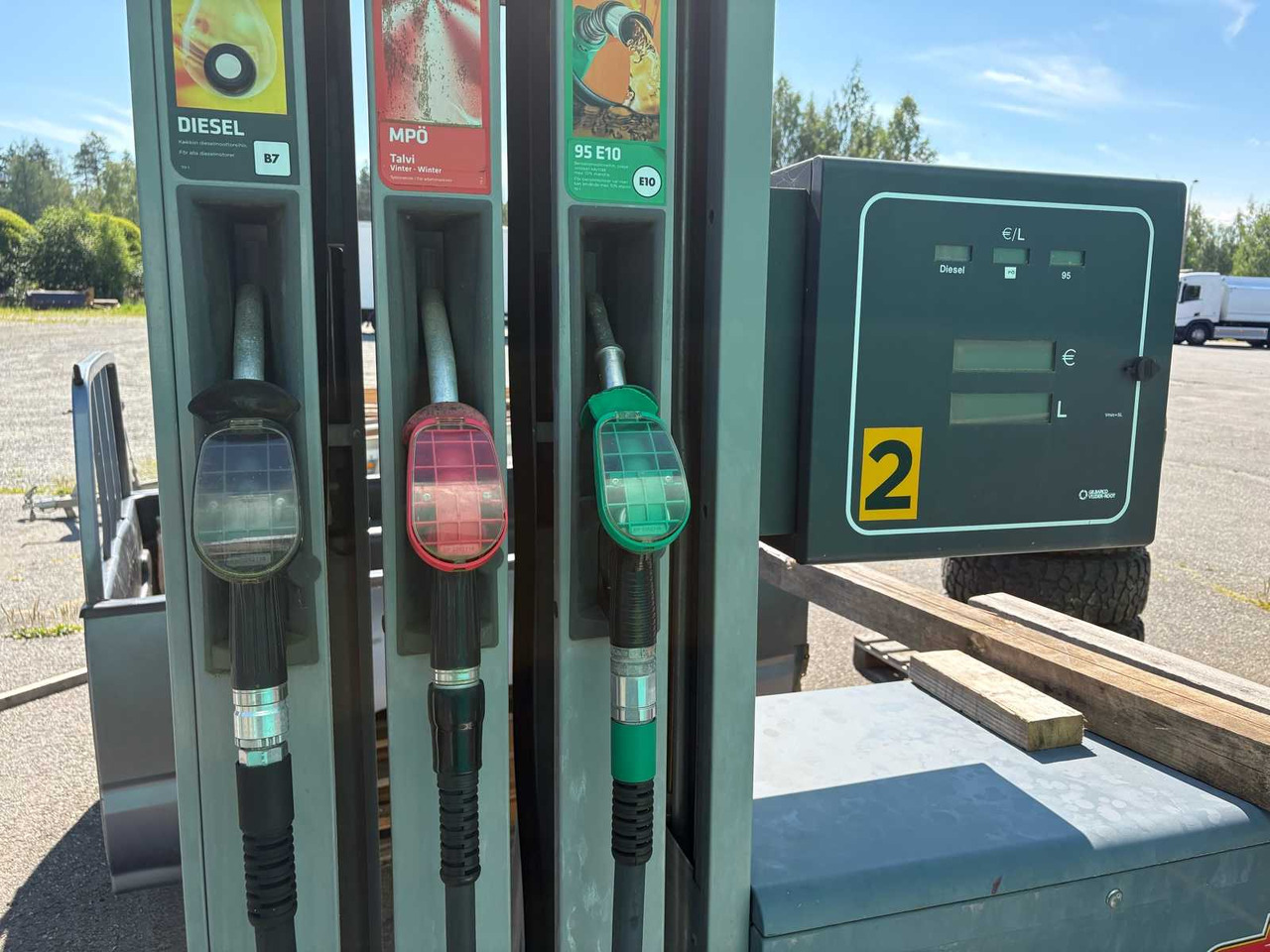 Fuel station SK700-2 - Peralatan servis mobil: gambar 1 Fuel station SK700-2 - Peralatan servis mobil: gambar 1