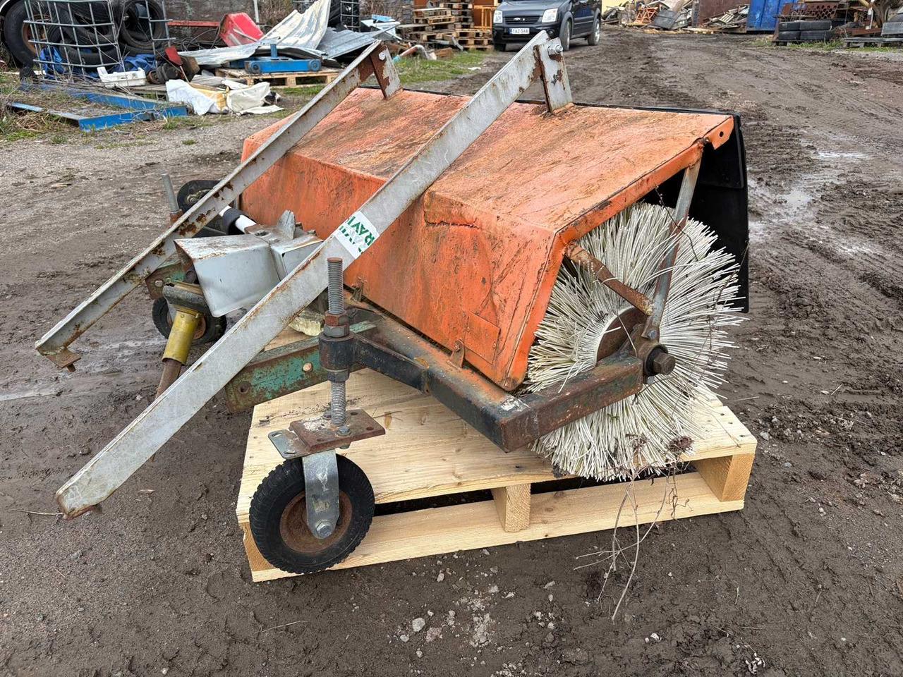 Kubota open brush - Peralatan lainnya: gambar 5 Kubota open brush - Peralatan lainnya: gambar 5