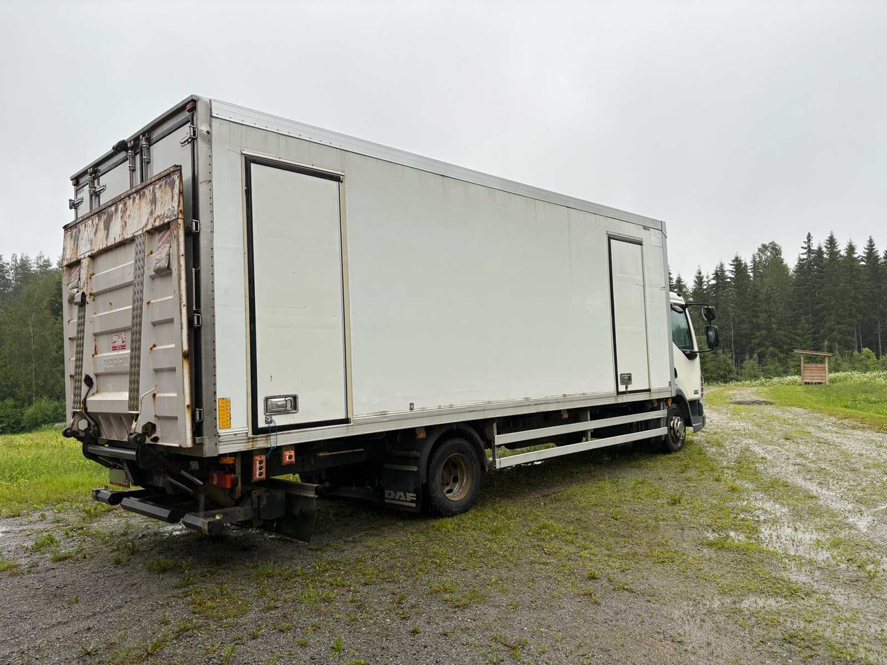 Refrigerated truck DAF LF 45.220 6.7 - Truk berpendingin: gambar 5 Refrigerated truck DAF LF 45.220 6.7 - Truk berpendingin: gambar 5