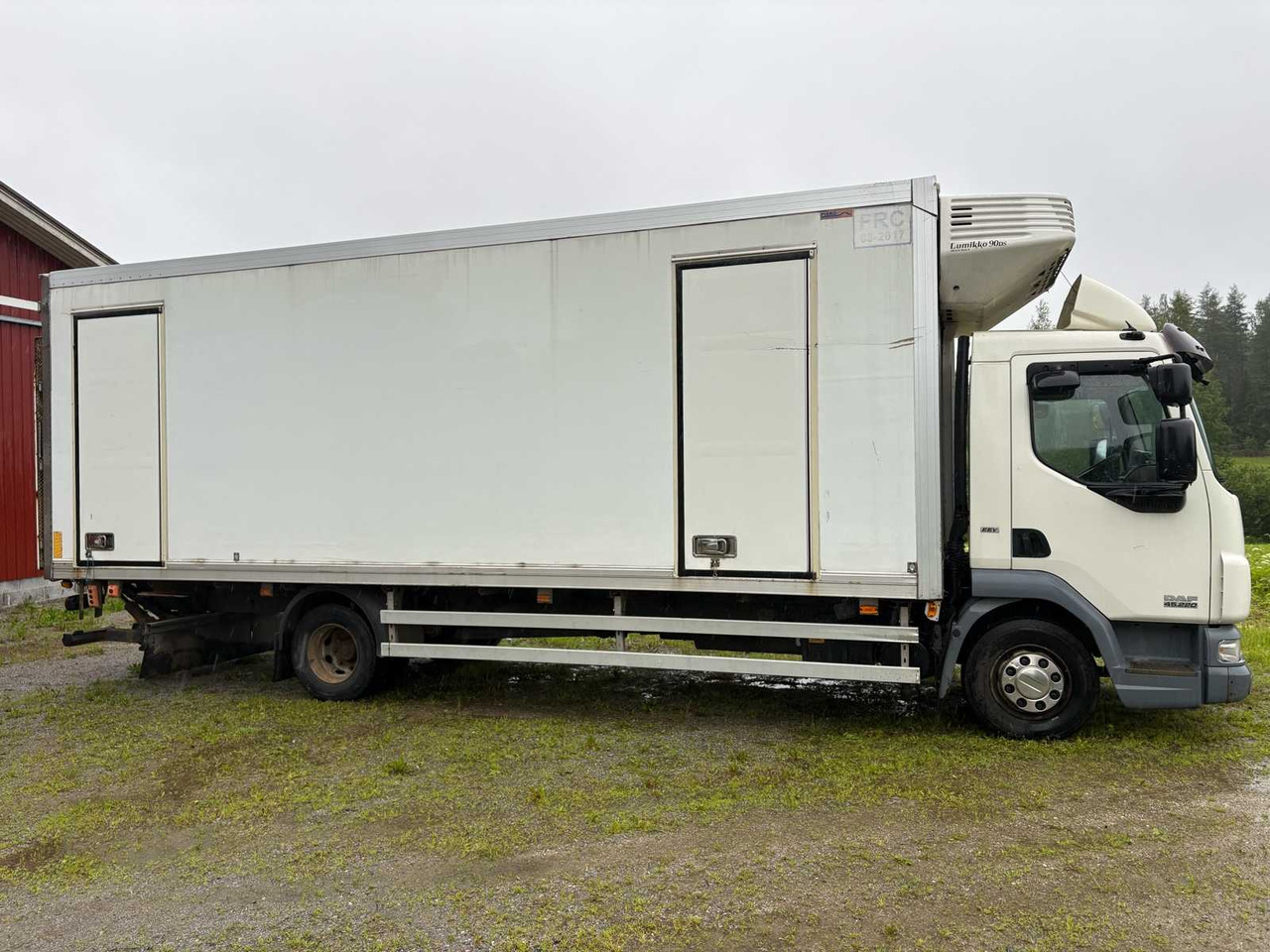 Refrigerated truck DAF LF 45.220 6.7 - Truk berpendingin: gambar 3 Refrigerated truck DAF LF 45.220 6.7 - Truk berpendingin: gambar 3