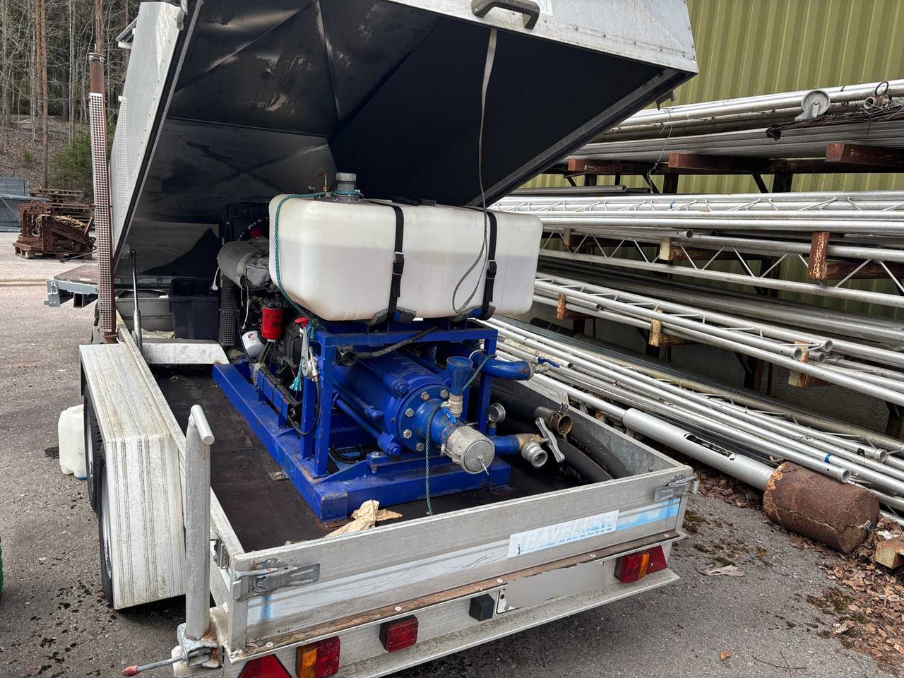 Water pump on trailer Areco Snowsystems - Pompa air: gambar 1 Water pump on trailer Areco Snowsystems - Pompa air: gambar 1