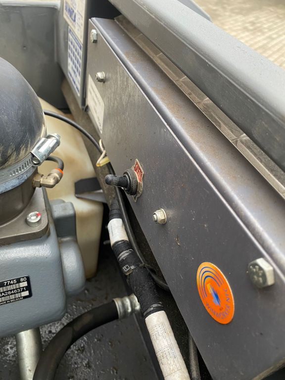 Atlas Copco XAS38, Baujahr 2023 Kompressor 7 Bar - Kompresor udara: gambar 4 Atlas Copco XAS38, Baujahr 2023 Kompressor 7 Bar - Kompresor udara: gambar 4