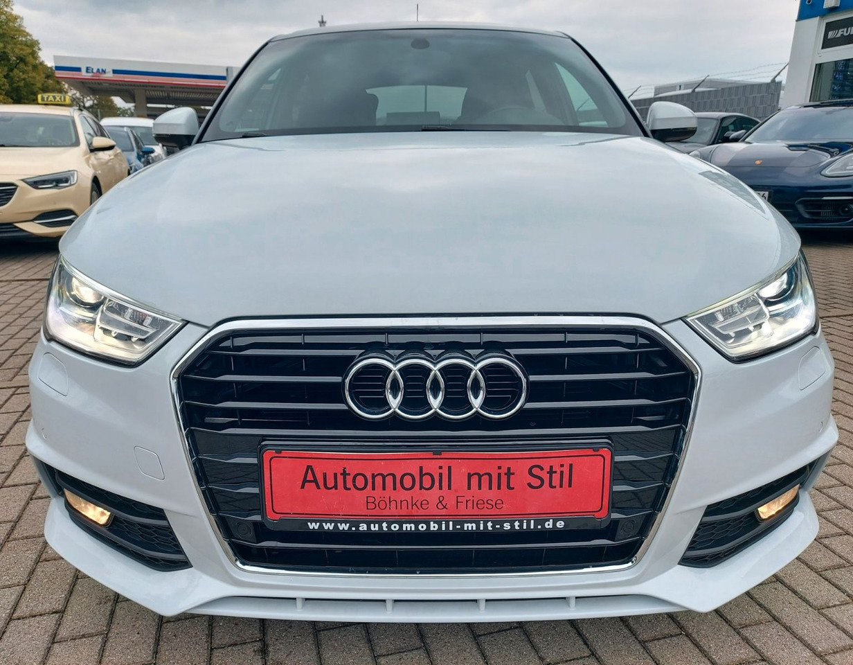 Audi A1 Sportback sport S-Line Pano Bose Xenon DAB - Mobil sedan: gambar 4 Audi A1 Sportback sport S-Line Pano Bose Xenon DAB - Mobil sedan: gambar 4
