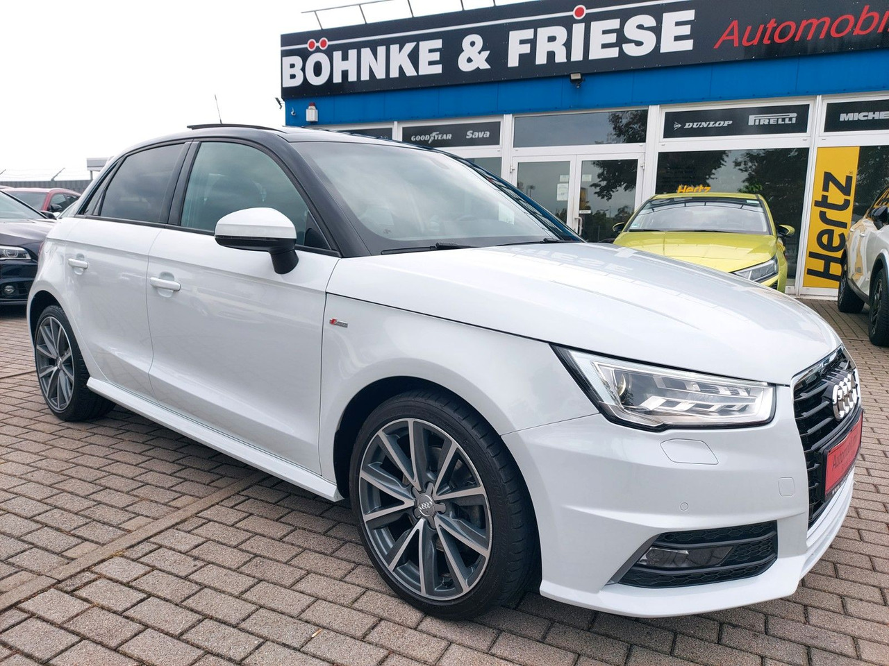 Audi A1 Sportback sport S-Line Pano Bose Xenon DAB - Mobil sedan: gambar 1 Audi A1 Sportback sport S-Line Pano Bose Xenon DAB - Mobil sedan: gambar 1
