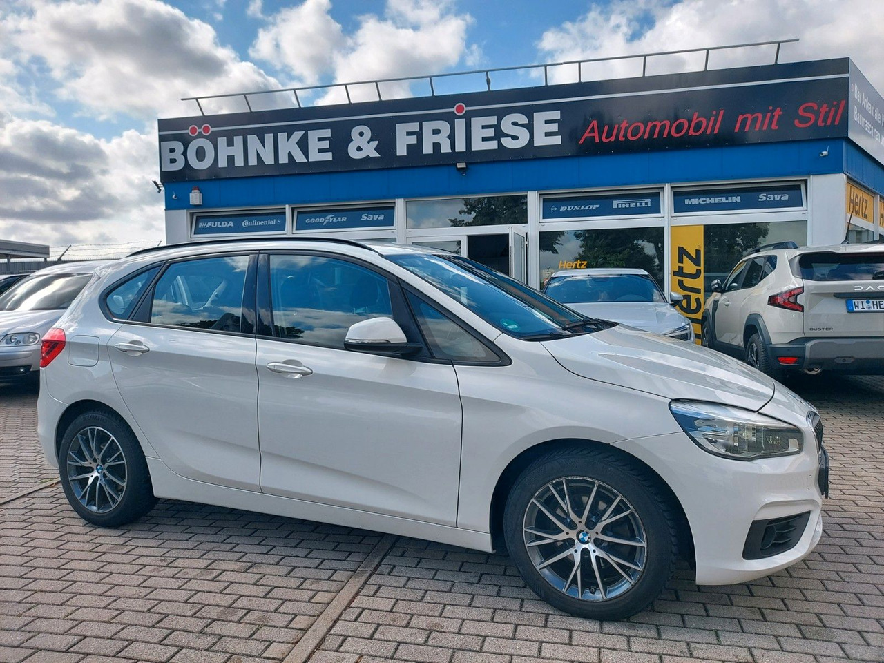 BMW 218 Baureihe 2 Active Tourer Autom Advant. LED - Mobil: gambar 1 BMW 218 Baureihe 2 Active Tourer Autom Advant. LED - Mobil: gambar 1