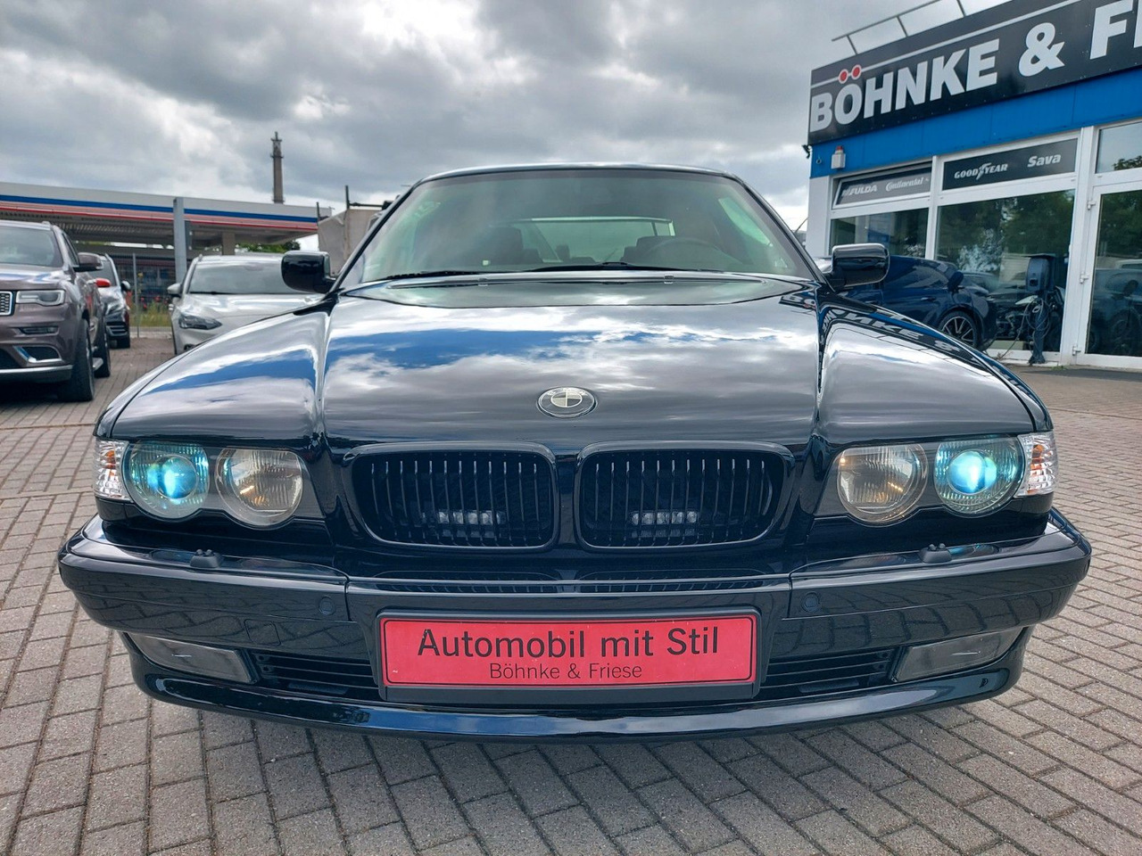 BMW 750iL Werkspanzer Armor Armoured B6 / B7 - Mobil sedan: gambar 5 BMW 750iL Werkspanzer Armor Armoured B6 / B7 - Mobil sedan: gambar 5