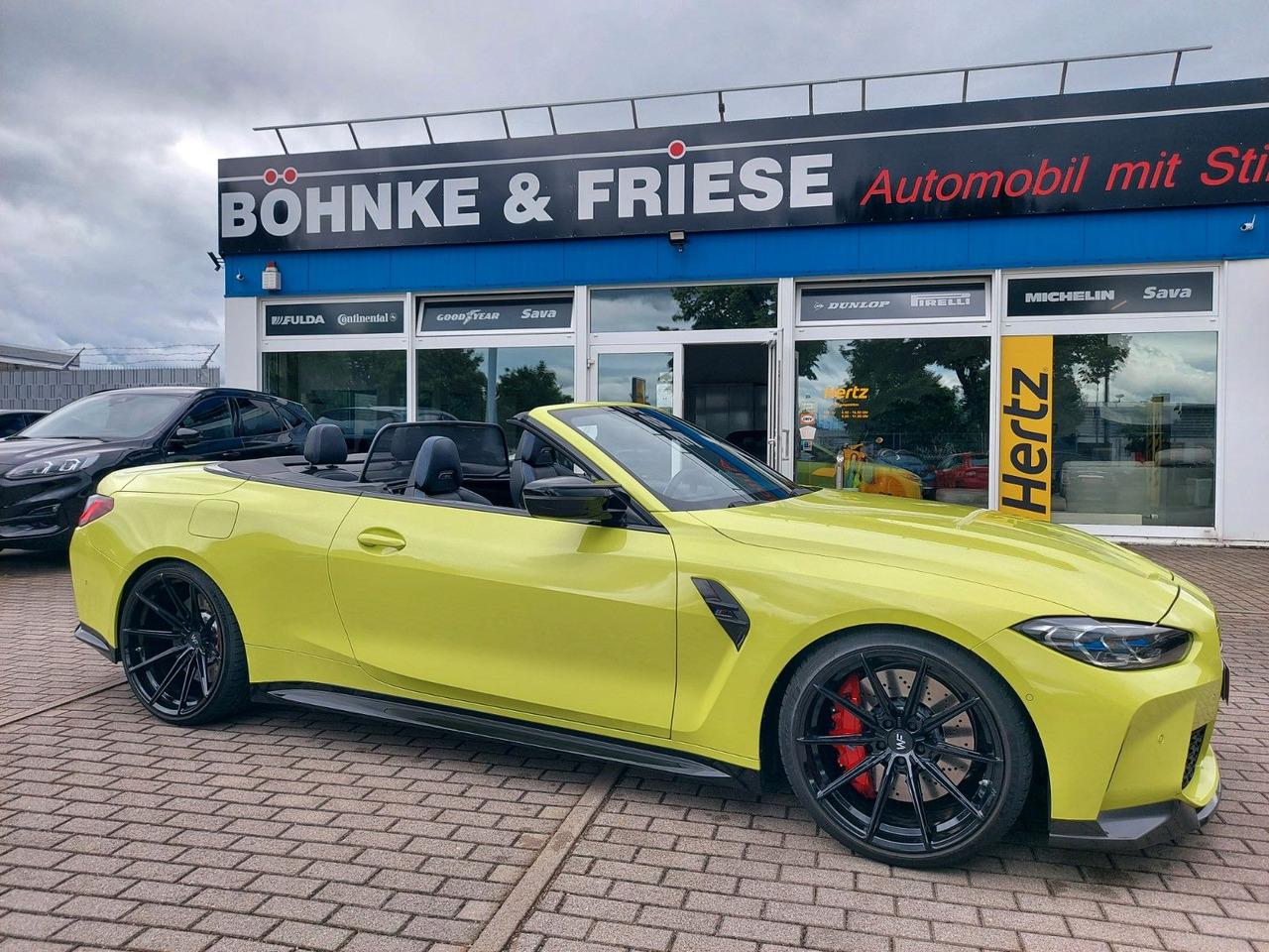 BMW M4 Cabrio G83 xDrive Competition M-Sport H&K - Convertible: gambar 1 BMW M4 Cabrio G83 xDrive Competition M-Sport H&K - Convertible: gambar 1
