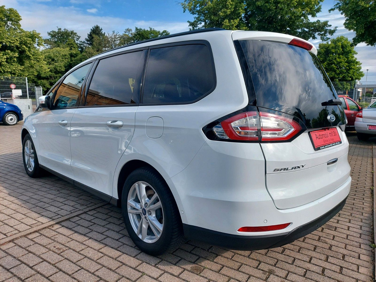 Ford Galaxy 7 Sitze Navi Kamera Tempo SignAssist - Van penumpang: gambar 3 Ford Galaxy 7 Sitze Navi Kamera Tempo SignAssist - Van penumpang: gambar 3