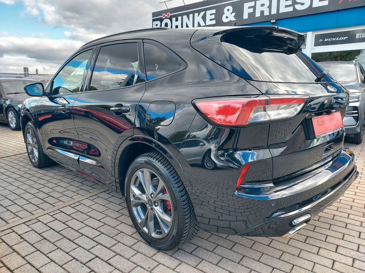 Ford Kuga Plug-In Hybrid ST-Line X ACC Assist 360° - Mobil SUV: gambar 5 Ford Kuga Plug-In Hybrid ST-Line X ACC Assist 360° - Mobil SUV: gambar 5