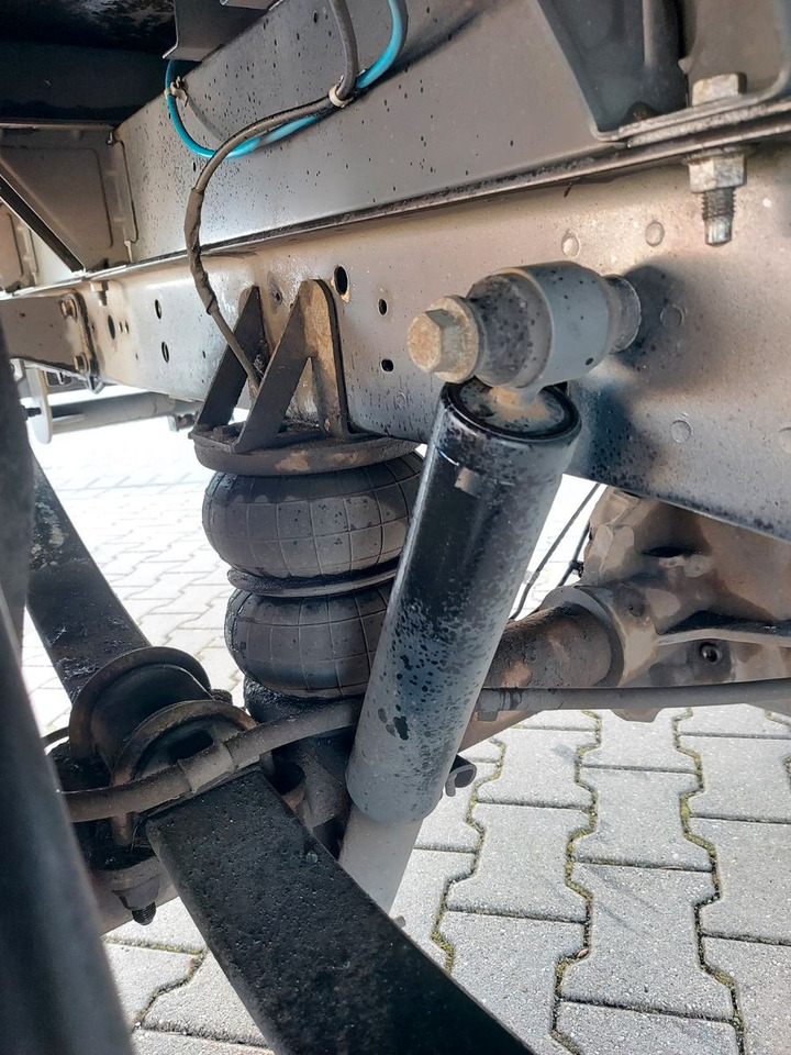 Ford Transit Pritsche 350 L4 extra lang Luftfeder - Van flatbed: gambar 2 Ford Transit Pritsche 350 L4 extra lang Luftfeder - Van flatbed: gambar 2