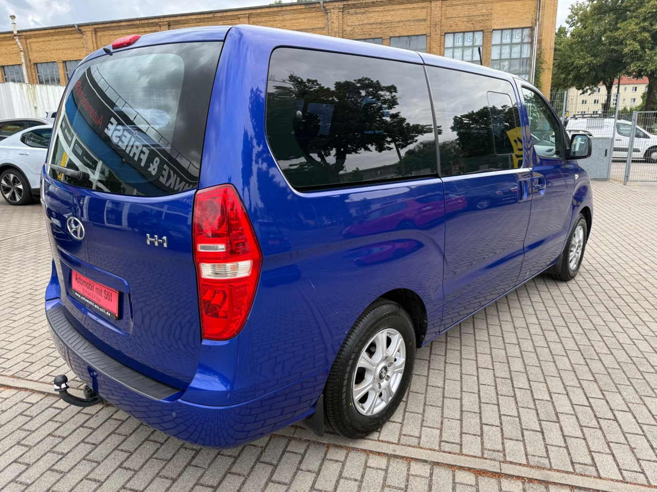 Hyundai H-1 Travel Comfort 8 SITZER KLIMAA. STANDHEIZUNG - Van penumpang: gambar 4 Hyundai H-1 Travel Comfort 8 SITZER KLIMAA. STANDHEIZUNG - Van penumpang: gambar 4