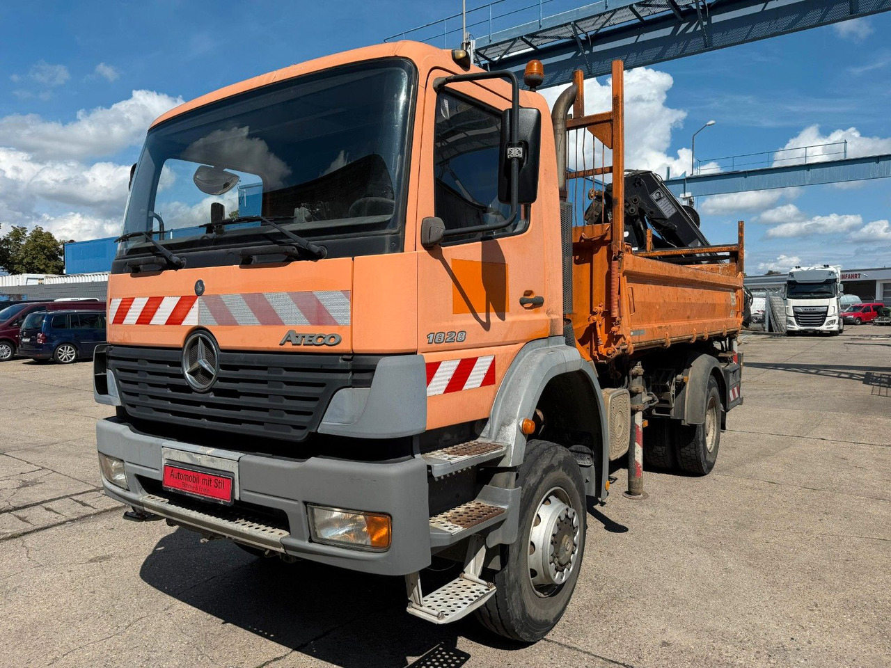 Mercedes-Benz ATEGO 1828 4X4 MEILER + HIAB KRAN 144 FS-3 - Truk jungkit, Truk derek: gambar 5 Mercedes-Benz ATEGO 1828 4X4 MEILER + HIAB KRAN 144 FS-3 - Truk jungkit, Truk derek: gambar 5