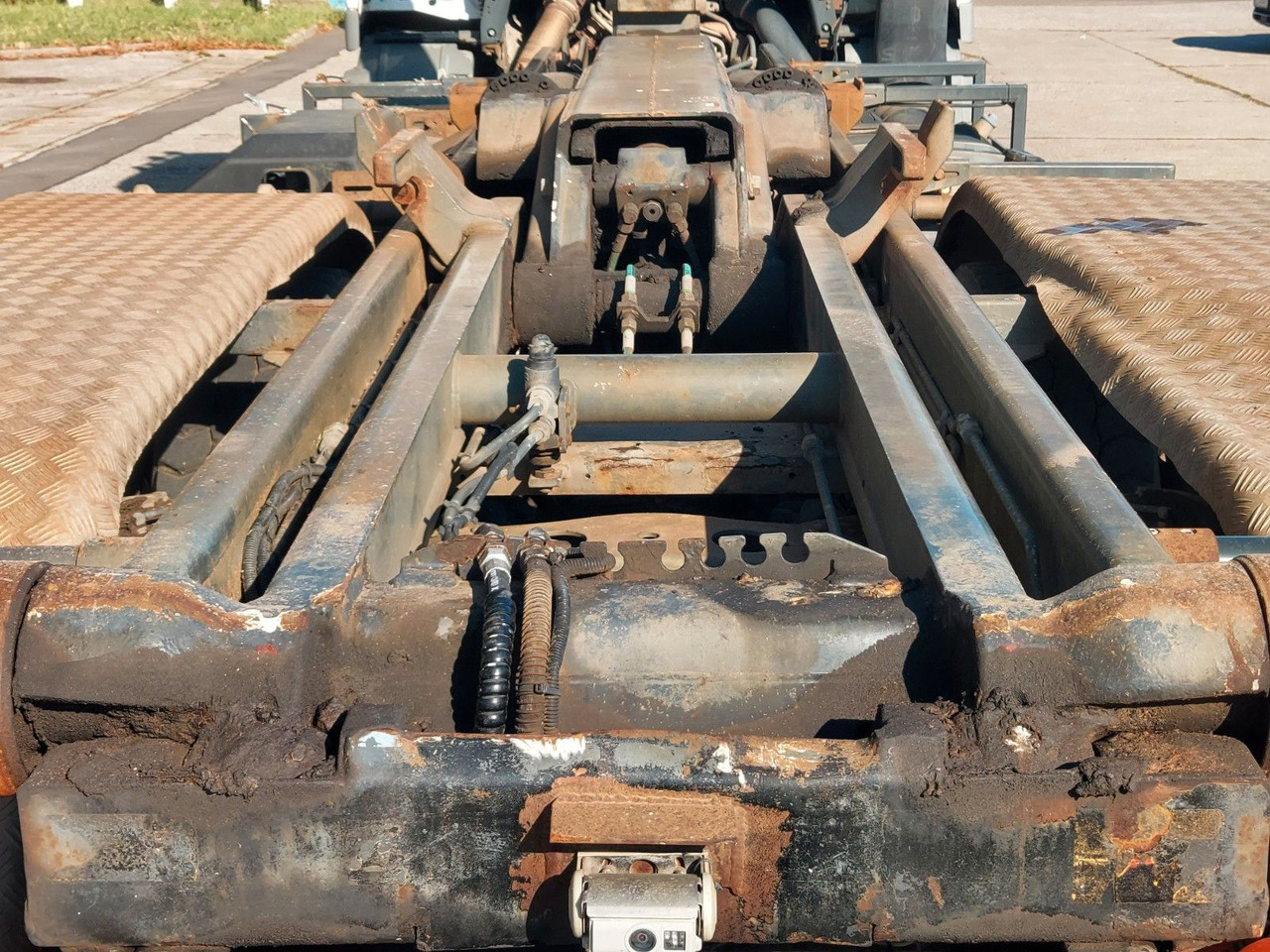Mercedes-Benz Actros 6-Zyl. 2546 ABROLLKIPPER MEILER - Hook lift: gambar 4 Mercedes-Benz Actros 6-Zyl. 2546 ABROLLKIPPER MEILER - Hook lift: gambar 4