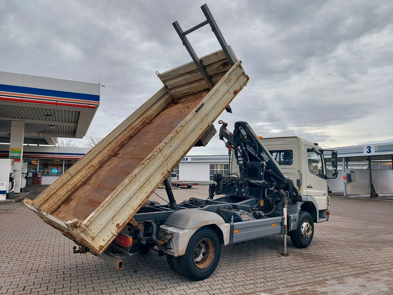 Mercedes-Benz Atego 2 4-Zyl. 4x2 918 4x2 MEILLER HIAB066 Kran - Truk jungkit, Truk derek: gambar 3 Mercedes-Benz Atego 2 4-Zyl. 4x2 918 4x2 MEILLER HIAB066 Kran - Truk jungkit, Truk derek: gambar 3