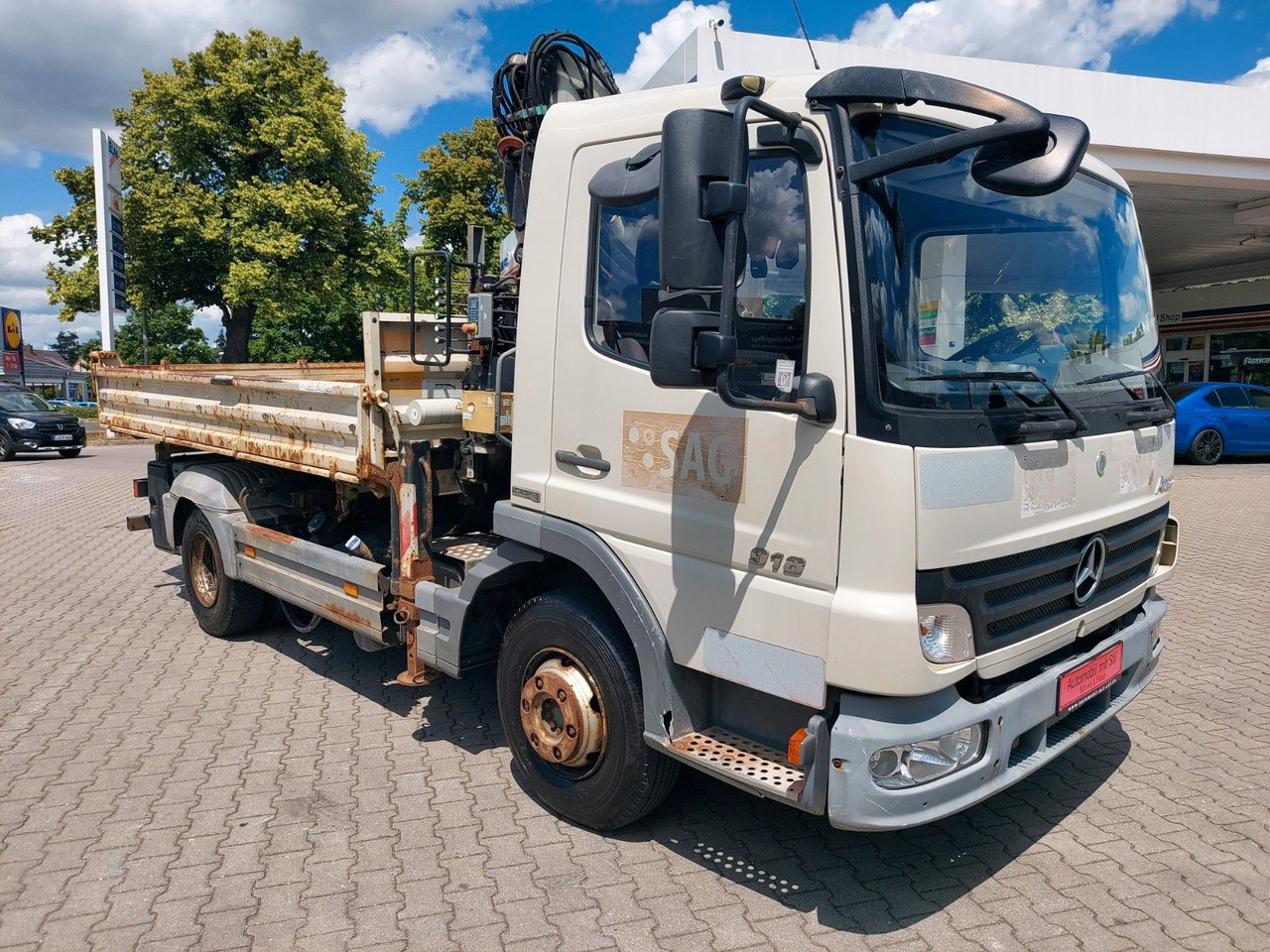 Mercedes-Benz Atego 2 918 3-Seiten Kipper KRAN TEREX 65.2 - Truk jungkit, Truk derek: gambar 1 Mercedes-Benz Atego 2 918 3-Seiten Kipper KRAN TEREX 65.2 - Truk jungkit, Truk derek: gambar 1