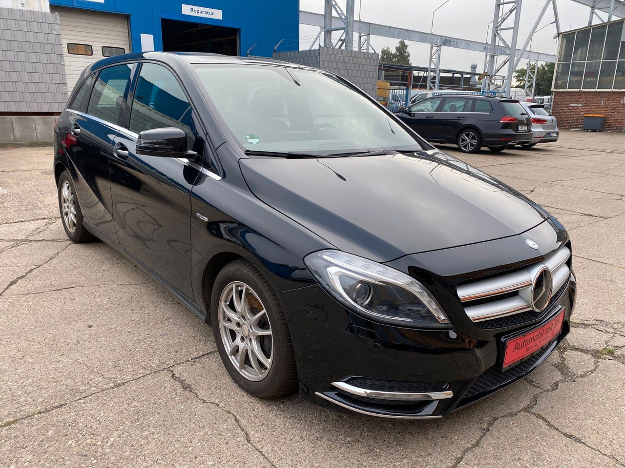 Mercedes-Benz B 180 B -Klasse B 180 Autom. Xenon Navi - Mobil sedan: gambar 3 Mercedes-Benz B 180 B -Klasse B 180 Autom. Xenon Navi - Mobil sedan: gambar 3