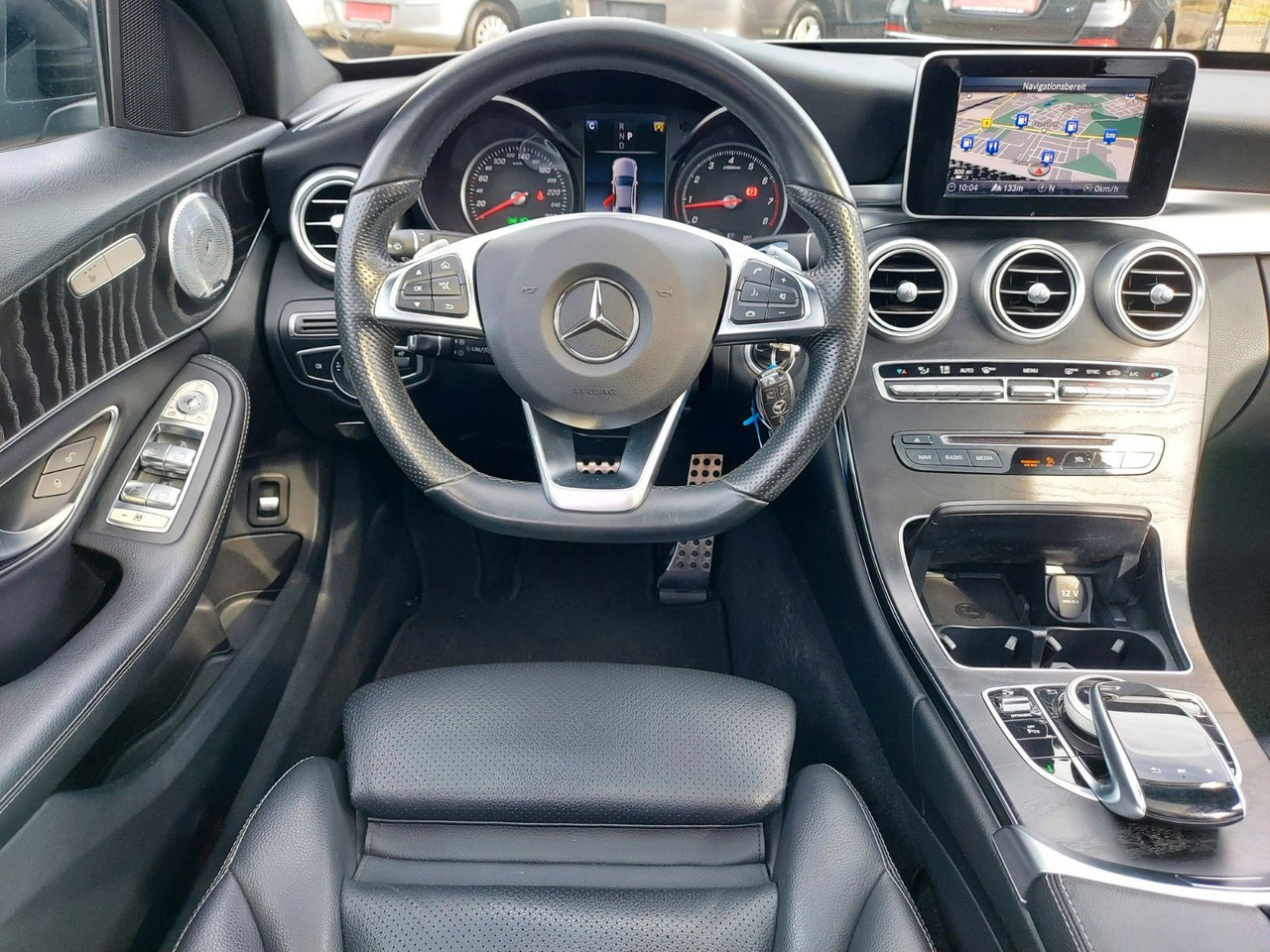 Mercedes-Benz C 250 Lim. AMG LED Leder Panorama Burmester - Mobil sedan: gambar 3 Mercedes-Benz C 250 Lim. AMG LED Leder Panorama Burmester - Mobil sedan: gambar 3
