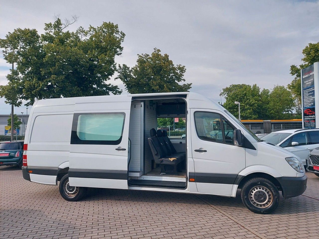 Mercedes-Benz Sprinter II Kasten 316 CDI MIXTO 6 SITZER MAXI - Van penumpang: gambar 1 Mercedes-Benz Sprinter II Kasten 316 CDI MIXTO 6 SITZER MAXI - Van penumpang: gambar 1