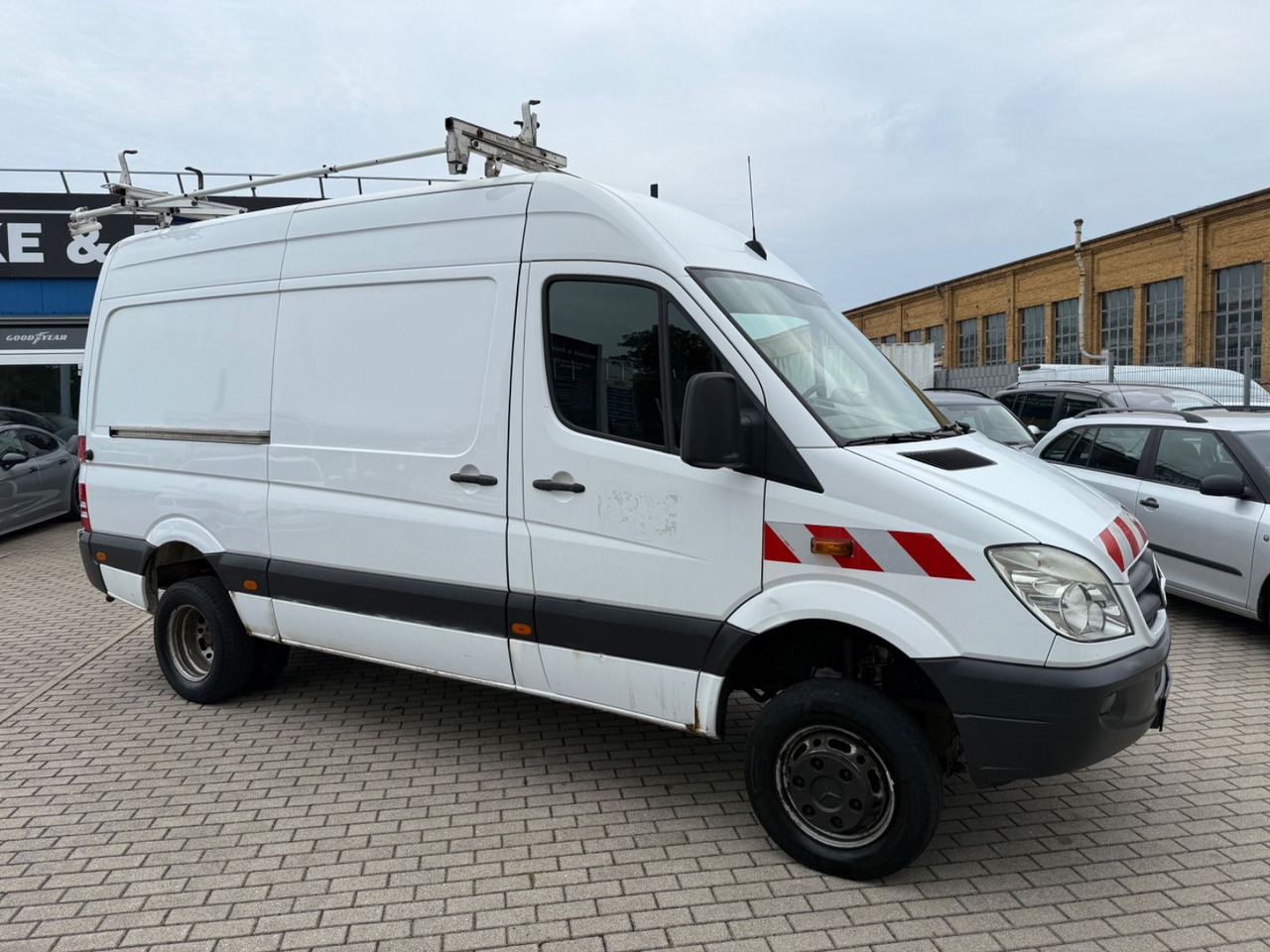 Mercedes-Benz Sprinter II Kasten 516 CDI 4X4 Allrad Standheiz. - Van penumpang: gambar 2 Mercedes-Benz Sprinter II Kasten 516 CDI 4X4 Allrad Standheiz. - Van penumpang: gambar 2