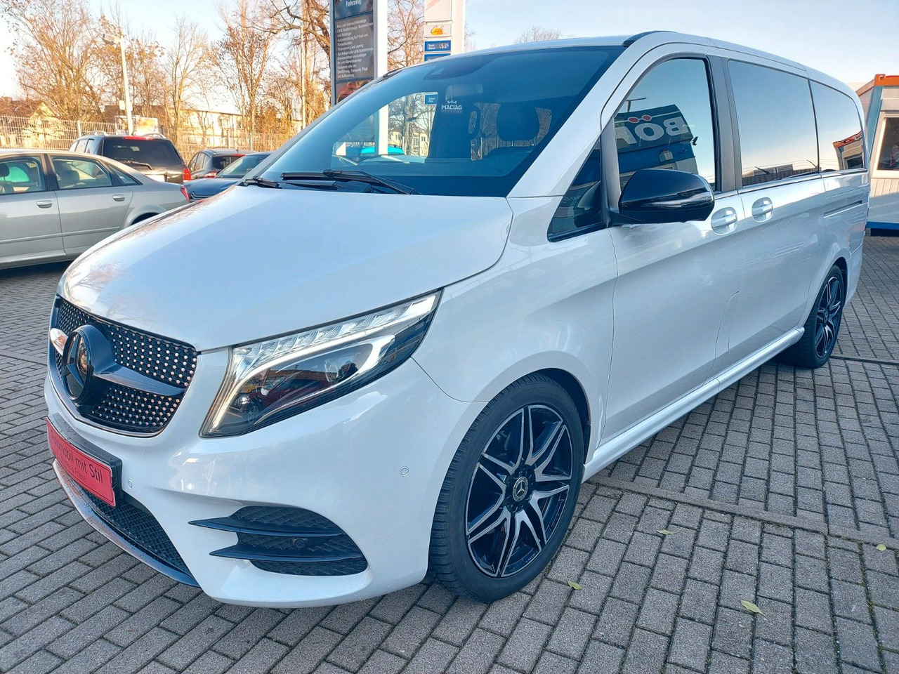 Mercedes-Benz V 250 AVANTGARDE EDITION AMG lang - Van penumpang: gambar 5 Mercedes-Benz V 250 AVANTGARDE EDITION AMG lang - Van penumpang: gambar 5