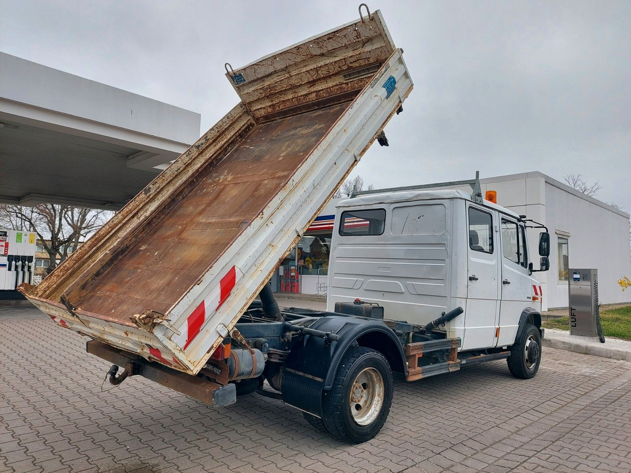 Mercedes-Benz VARIO 816D DOKA DREISEITEN KIPPER MEILLER - Van jungkit, Van kombi: gambar 2 Mercedes-Benz VARIO 816D DOKA DREISEITEN KIPPER MEILLER - Van jungkit, Van kombi: gambar 2