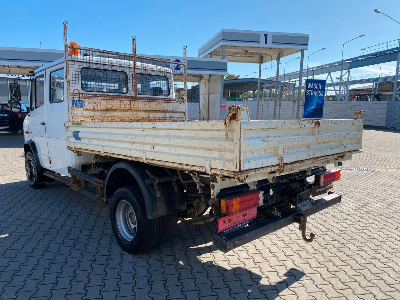 Mercedes-Benz VARIO 816D Doka 3 Seiten Kipper Meiller - Van jungkit, Van kombi: gambar 5 Mercedes-Benz VARIO 816D Doka 3 Seiten Kipper Meiller - Van jungkit, Van kombi: gambar 5