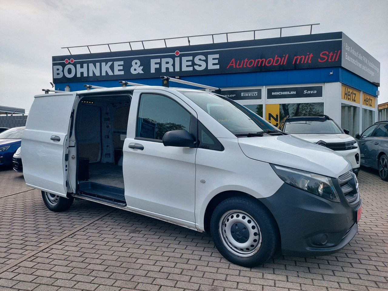 Mercedes-Benz Vito Kasten 110 FWD Lang Klima Kamera DAB PDC - Van penumpang: gambar 1 Mercedes-Benz Vito Kasten 110 FWD Lang Klima Kamera DAB PDC - Van penumpang: gambar 1
