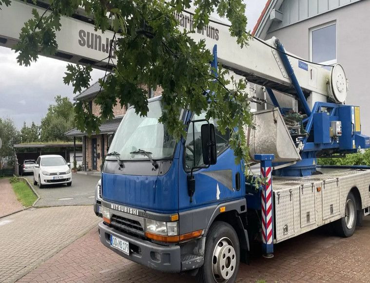 Mitsubishi CANTER DACHDECKER KLAAS AUTOKRAN - Derek bergerak: gambar 3 Mitsubishi CANTER DACHDECKER KLAAS AUTOKRAN - Derek bergerak: gambar 3