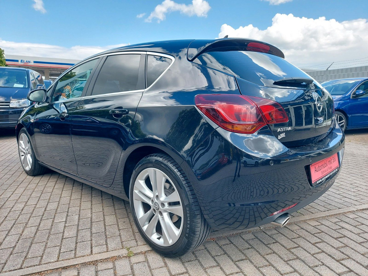 Opel Astra J Lim. 5-trg. Innovation Xenon Navi Sitzhe - Mobil sedan: gambar 5 Opel Astra J Lim. 5-trg. Innovation Xenon Navi Sitzhe - Mobil sedan: gambar 5