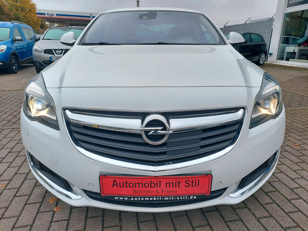 Opel Insignia A Lim. Automatik Leder Navi Xenon Led - Mobil sedan: gambar 4 Opel Insignia A Lim. Automatik Leder Navi Xenon Led - Mobil sedan: gambar 4