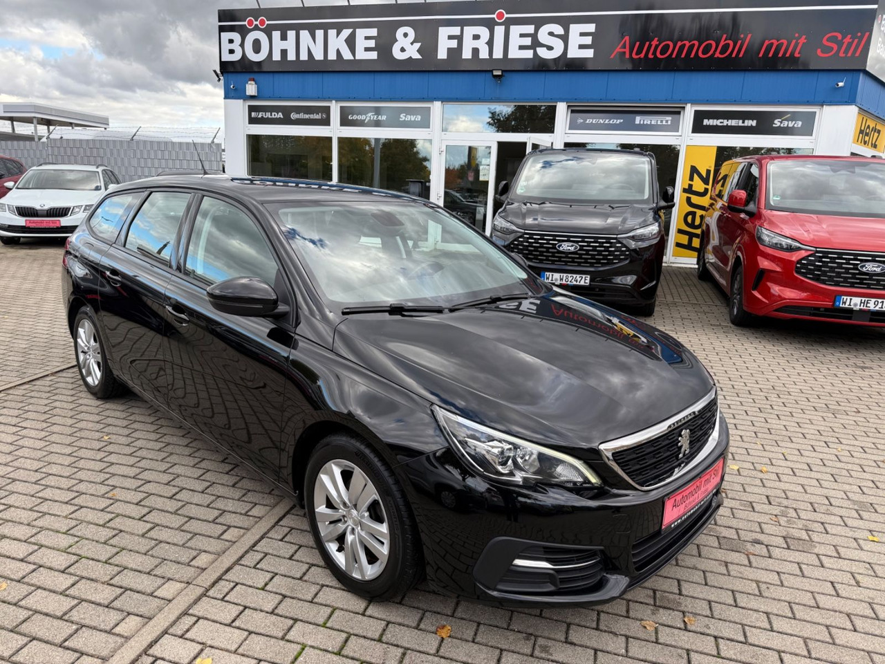 Peugeot 308 SW Active TEMPOMAT NAVI KLIMAA NAVI - Station wagon: gambar 1 Peugeot 308 SW Active TEMPOMAT NAVI KLIMAA NAVI - Station wagon: gambar 1