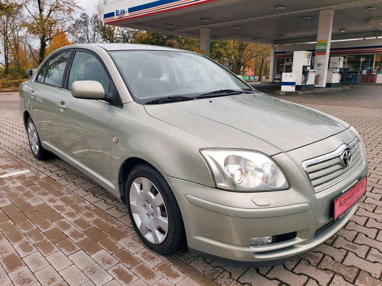 Toyota Avensis 1.8 VVT Lim. Klima Sitzheizung - Mobil sedan: gambar 1 Toyota Avensis 1.8 VVT Lim. Klima Sitzheizung - Mobil sedan: gambar 1