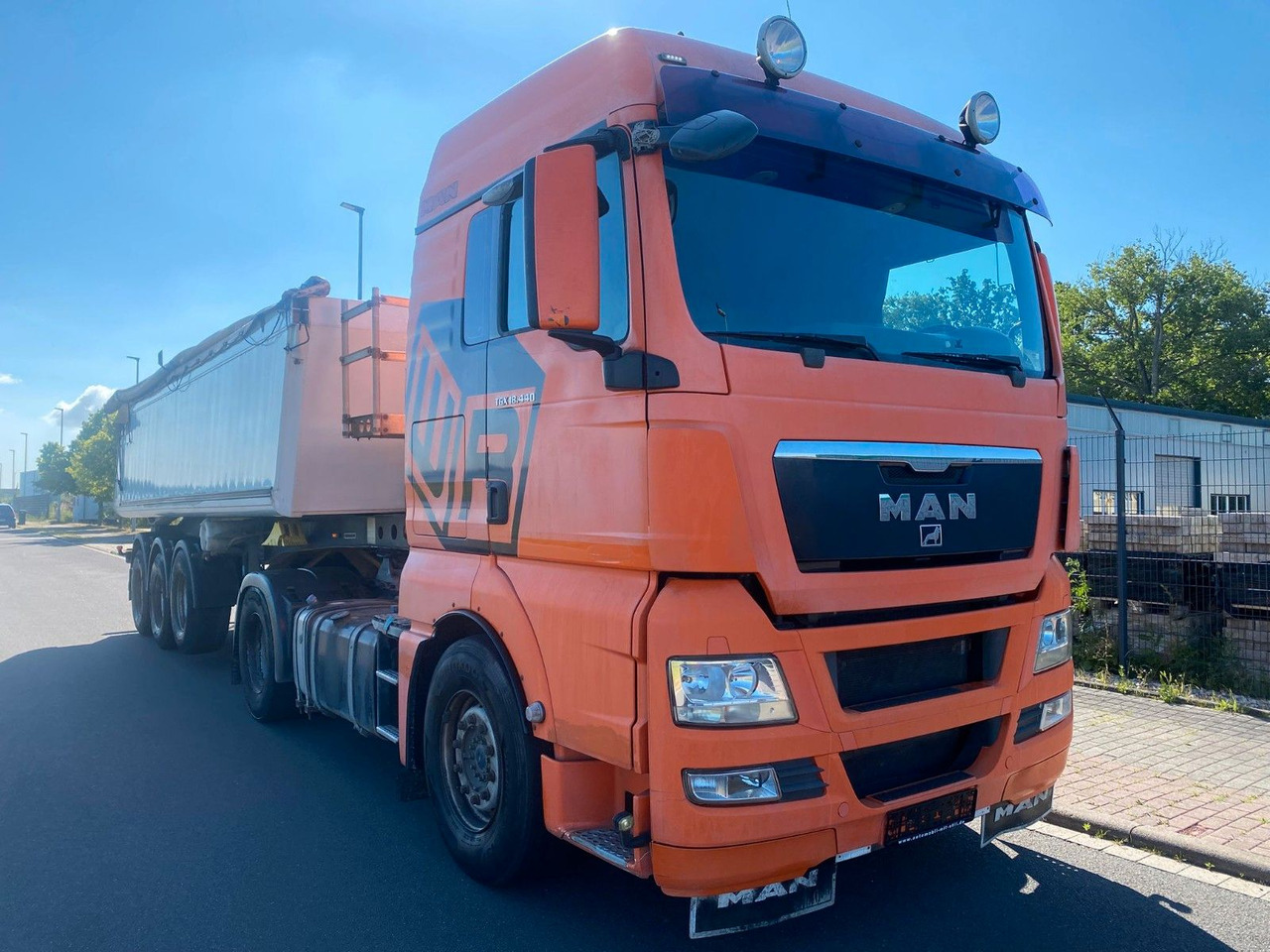 MAN TGX 18.440 4x2 KIPPHYDRAULIK - Tractor head: gambar 2 MAN TGX 18.440 4x2 KIPPHYDRAULIK - Tractor head: gambar 2