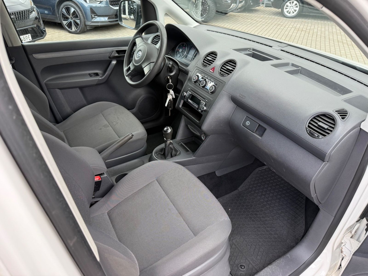 Van penumpang Volkswagen Caddy Maxi KastenKombi 5 SITZER KLIMAA SHZ AHK: gambar 14 Van penumpang Volkswagen Caddy Maxi KastenKombi 5 SITZER KLIMAA SHZ AHK: gambar 14