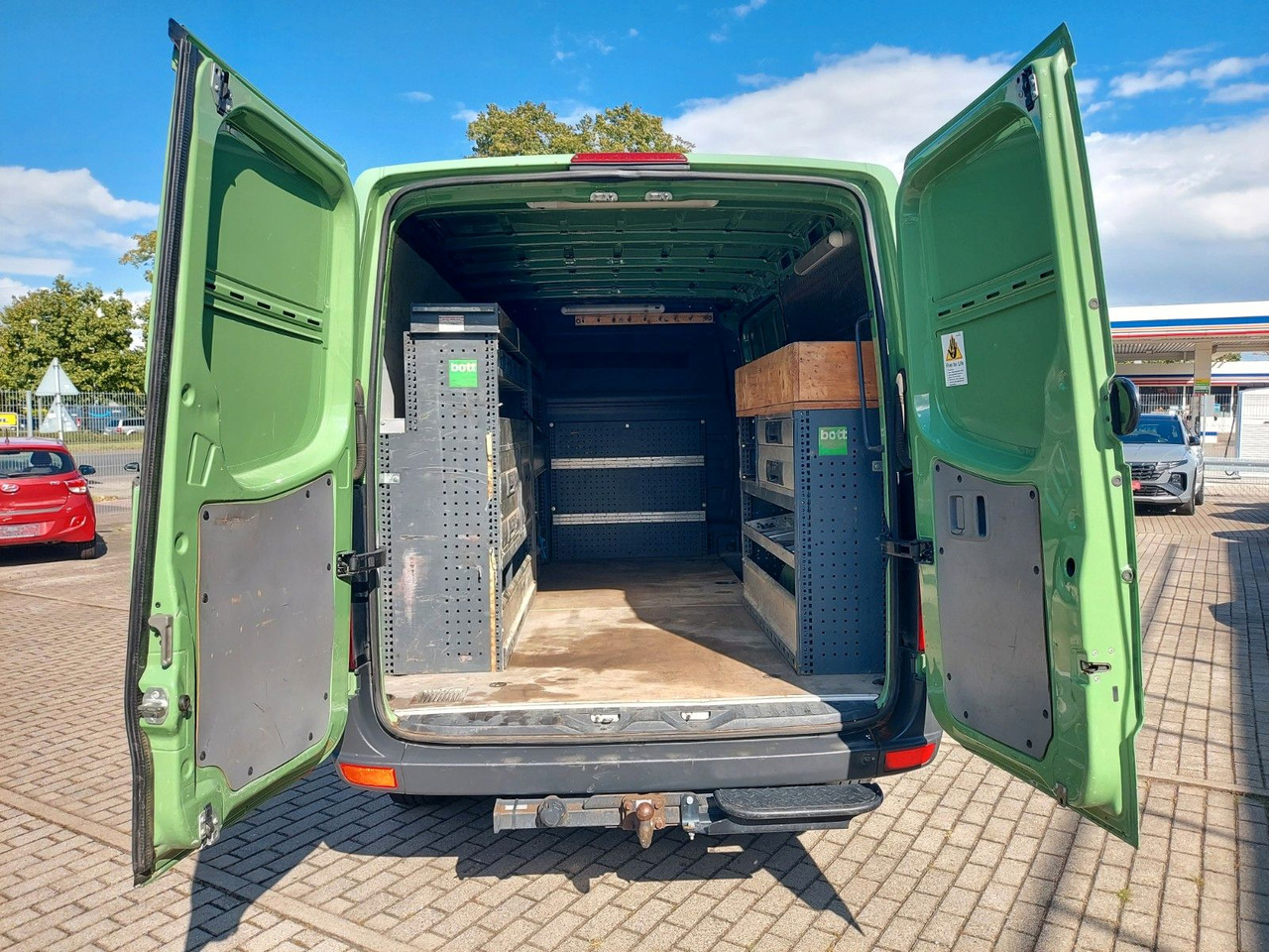 Volkswagen Crafter Kasten 35 mittel L2H1 Klima Standheiz. - Van penumpang: gambar 3 Volkswagen Crafter Kasten 35 mittel L2H1 Klima Standheiz. - Van penumpang: gambar 3