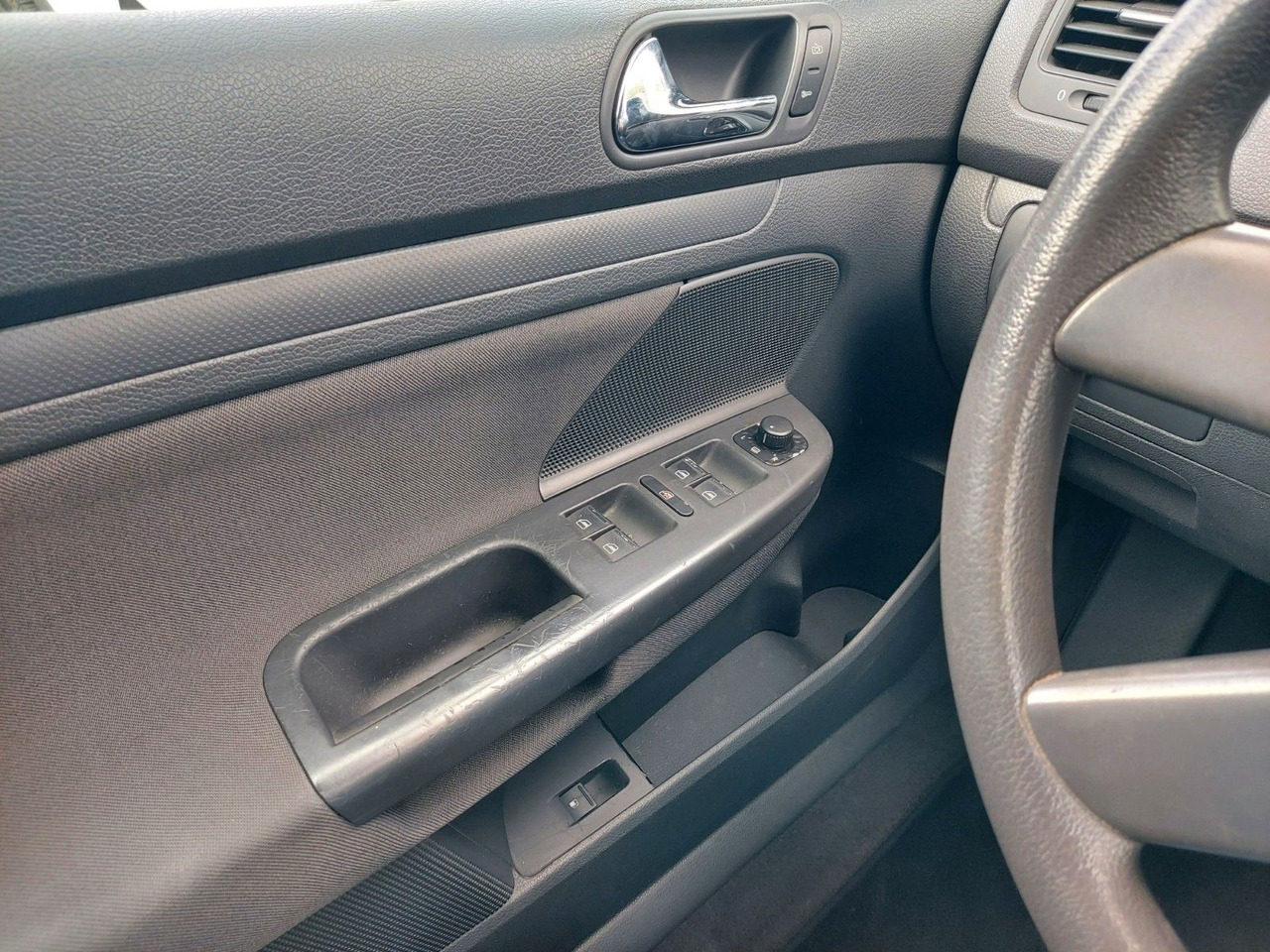 Mobil sedan Volkswagen Golf V Lim. Golf 5 Trend Klima 8x Räder: gambar 9