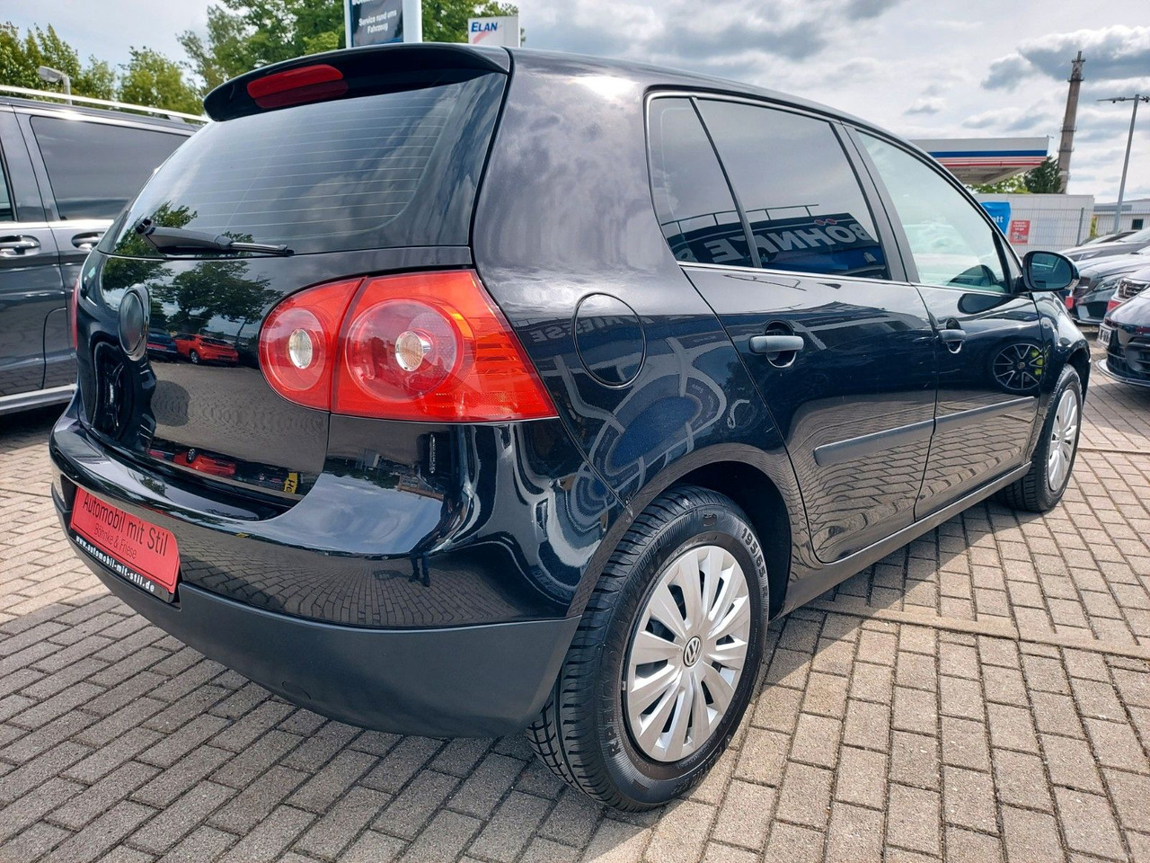 Volkswagen Golf V Lim. Golf 5 Trend Klima 8x Räder - Mobil sedan: gambar 4 Volkswagen Golf V Lim. Golf 5 Trend Klima 8x Räder - Mobil sedan: gambar 4