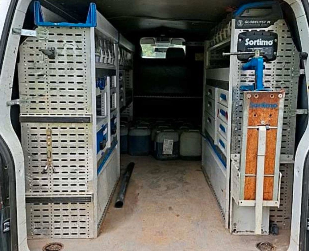 Volkswagen T5 Transporter Kasten Kombi lang 4Motion - Van penumpang: gambar 5 Volkswagen T5 Transporter Kasten Kombi lang 4Motion - Van penumpang: gambar 5