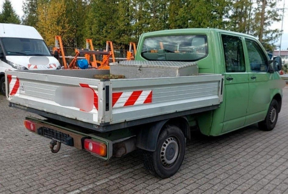Volkswagen T5 Transporter Pritsche Doppelkabine - Van flatbed, Van kombi: gambar 4 Volkswagen T5 Transporter Pritsche Doppelkabine - Van flatbed, Van kombi: gambar 4